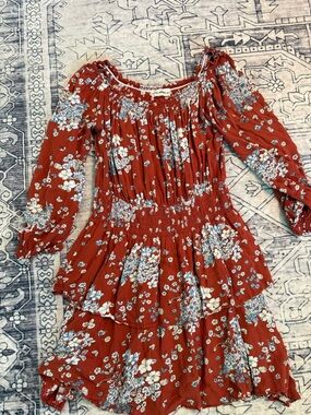 Urban Outfitters off shoulder dress size m Floral Boho Casual medium EUC